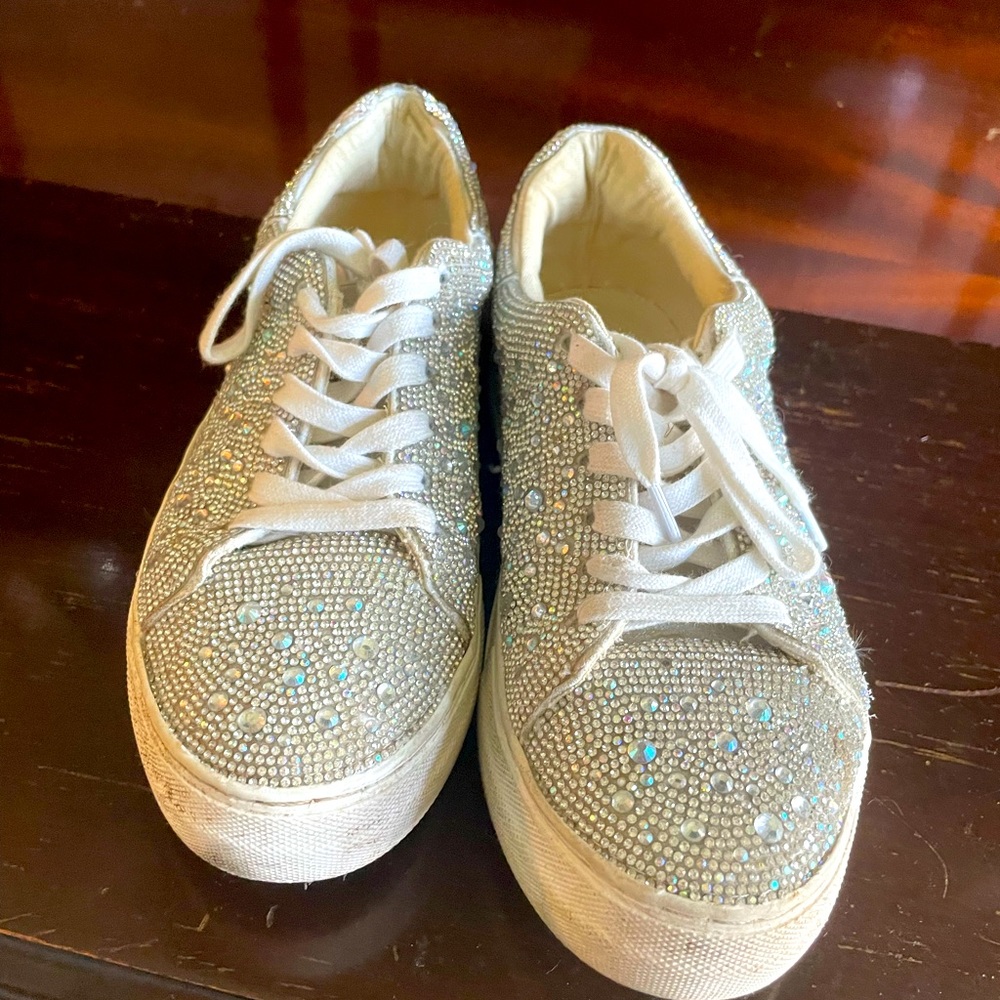 Rihnestone sneakers size 8 womens